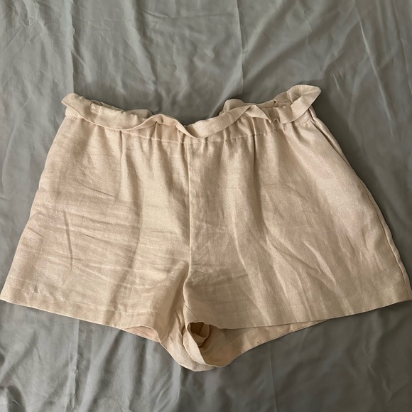 Express Super High Waisted Sparkle Linen-Blend Pull-On Paper-bag Shorts - Picture 5 of 6